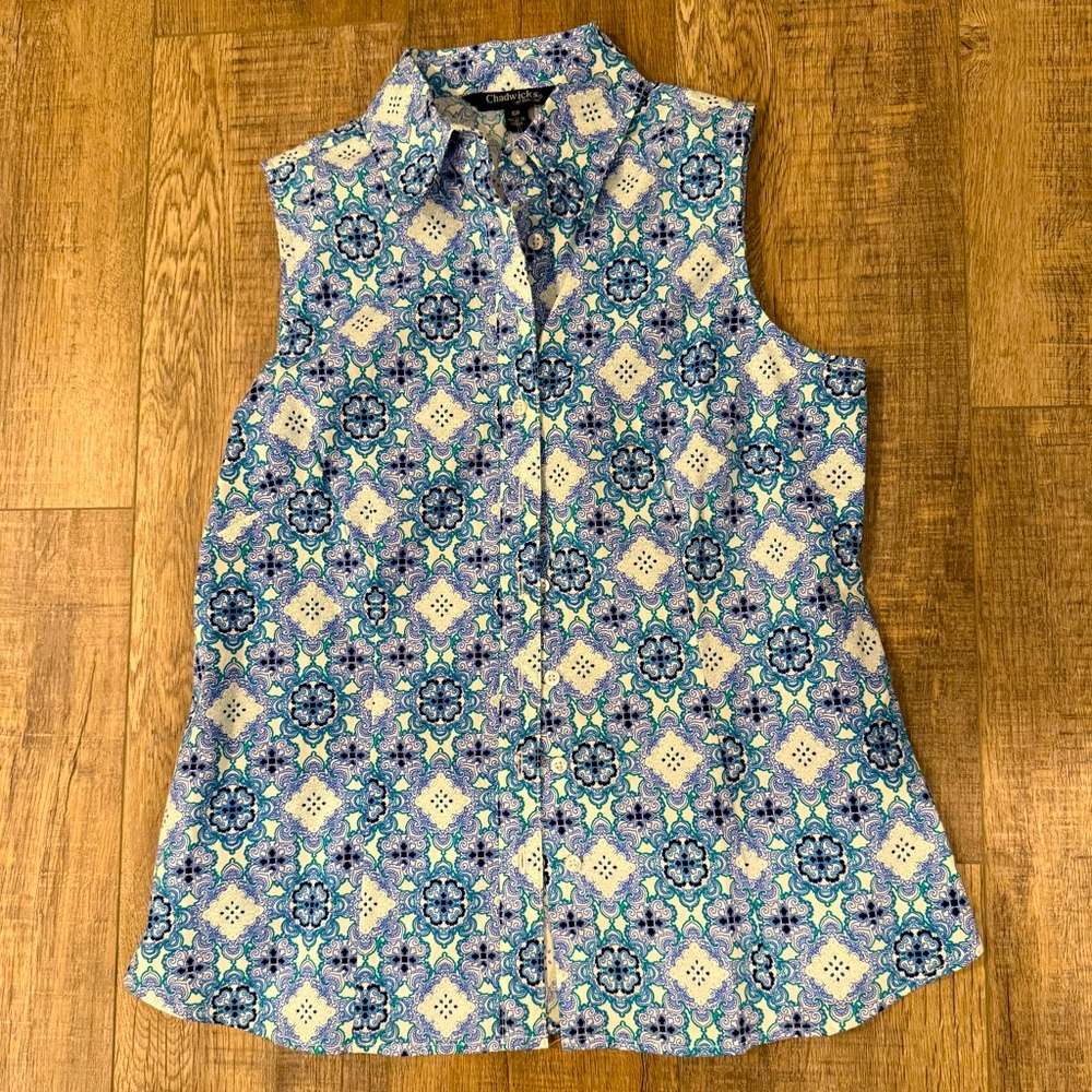 NWOT Printed Sleeveless Blouse, Blue size 6 petite